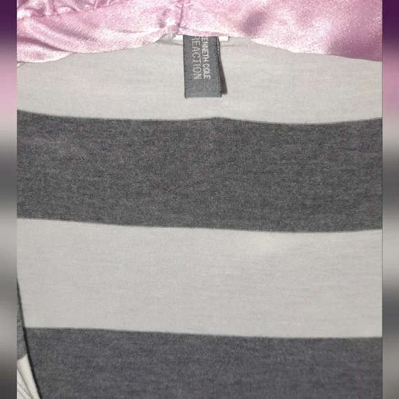 Kenneth Cole Reaction Soft Cotton Summer Dress. Deep V Neck. Grey & White. Small - Picture 4 of 7